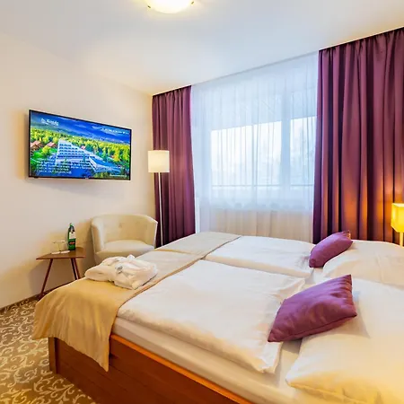 Kontakt Wellness Hotel Tatranska Lomnica Exterior photo