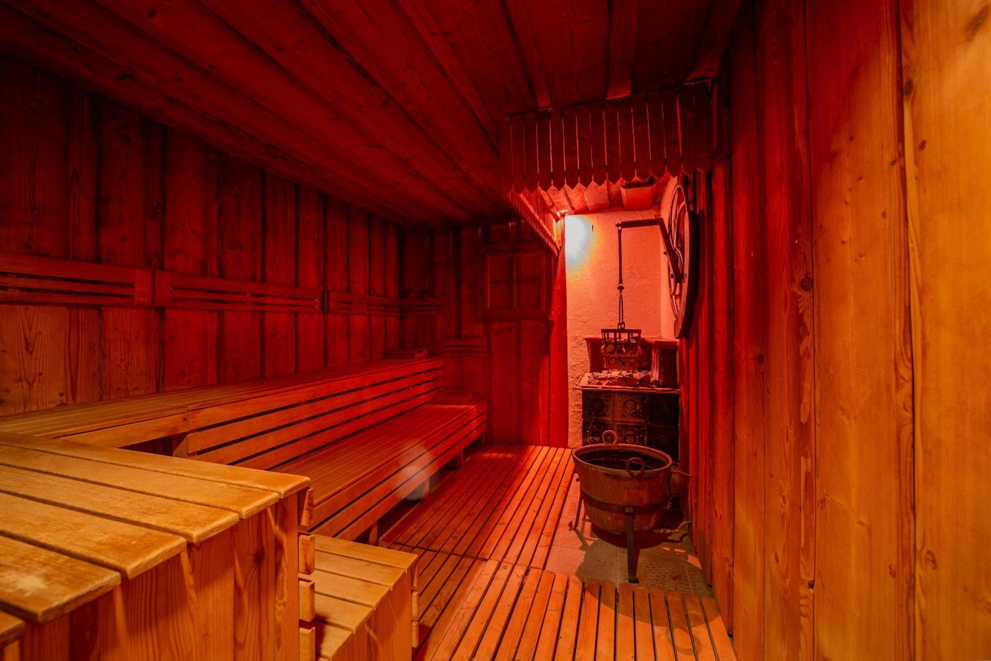 Hotel Kontakt Wellness 4*