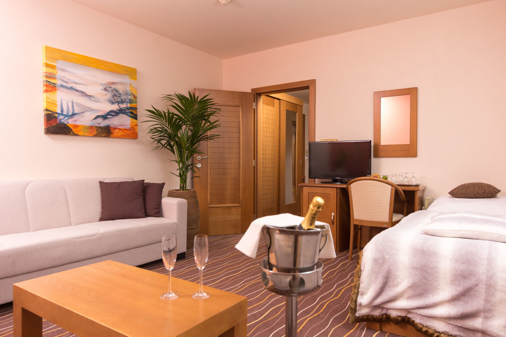 Hotel Kontakt Wellness Tatranska Lomnica
