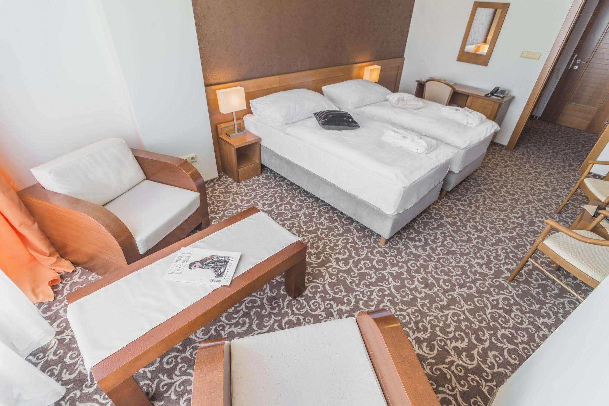 Hotel Kontakt Wellness