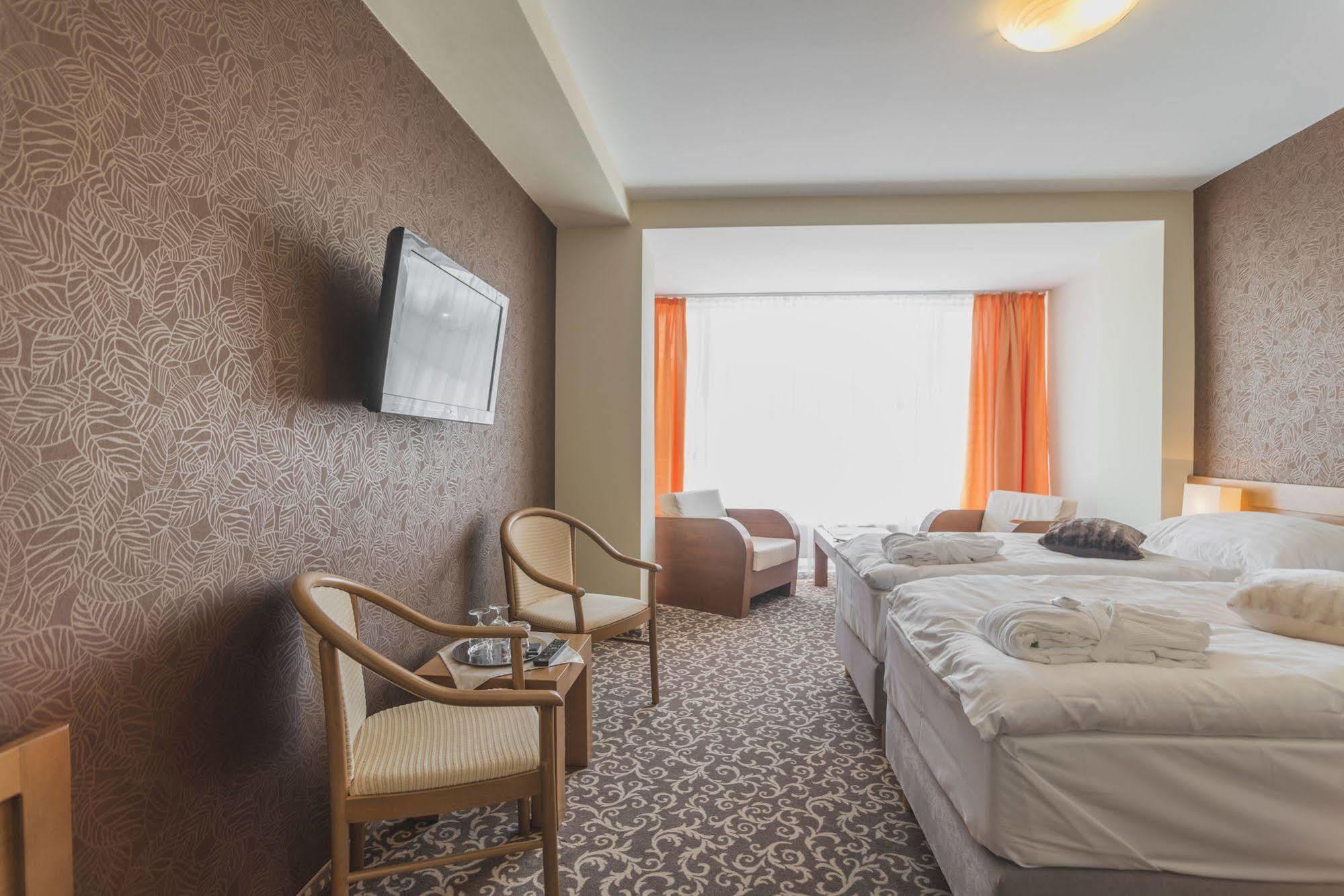 Kontakt Wellness 4* Tatranska Lomnica